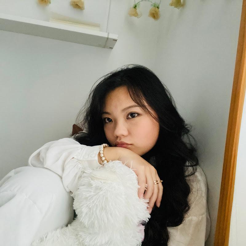 Thematic Creator: Emily Her